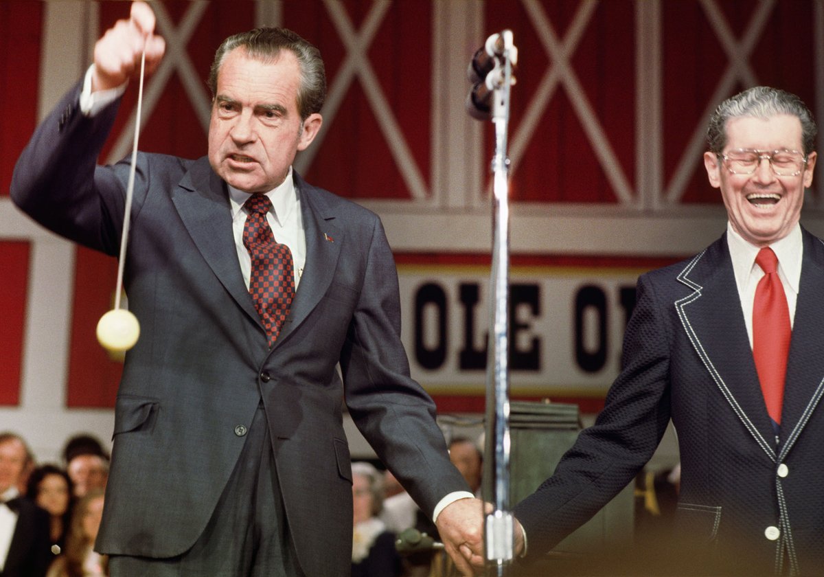 kennerly's tweet photo. I was there when Pres. Richard Nixon had his own little Chinese spy balloon problem at the Grand Ole Opry in '74. Legendary country music star #royacuff helped him get a handle on it. @BeschlossDC @ImprovAmbassadr @jaketapper @ccwhip @opry #opry @PeteSouza #chineseballoon https://t.co/H0g9oG41DF