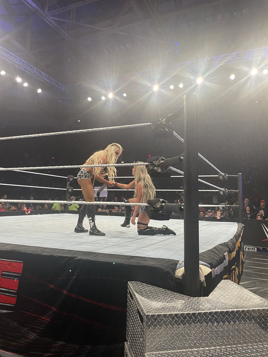 The Passing Of The Torch 👀

@YaOnlyLivvOnce 
@MsCharlotteWWE 

#BigLivEnergy #DoItWithFlair 🖤✨