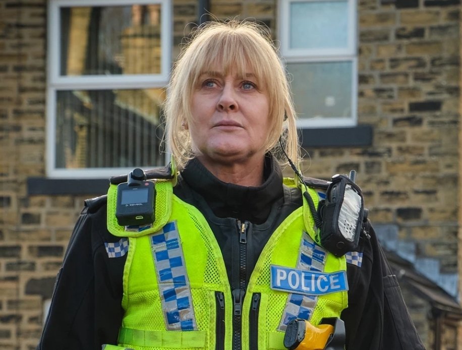 #HappyValleyFinale -  Simply flawless. Understated and true to itself to the end.  What a series.