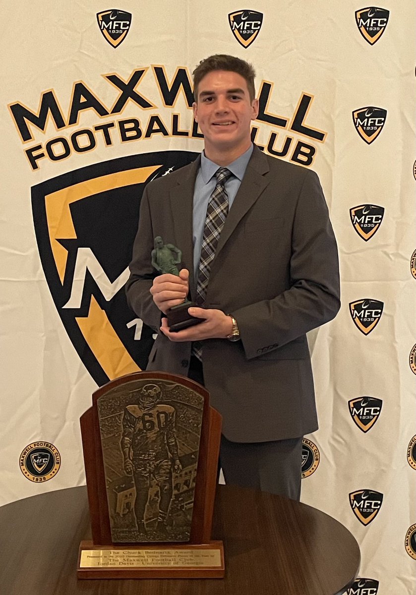 Congrats to senior Riley Gunnels on being honored tonight as a recipient of the Maxwell Club’s Mini-Max award. A Shippensburg commit and a Mini-Max in the same week. Not bad, Riley! <a href="/rileygunnels/">rileygunnels_</a> <a href="/MaxwellFootball/">Maxwell Football</a> <a href="/ShipFootball/">Shippensburg University Football</a> <a href="/OCRedRaiders/">OCNJSD Athletics</a>