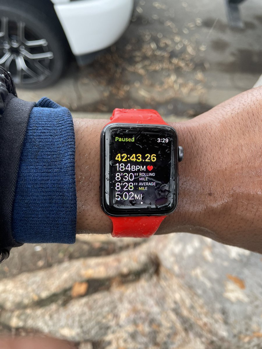 MiIes's tweet photo. Just beat my best 5mile time. Last time I ran 5miles sprinting. I ran it in 56minsβ¦ Joined a new gym and started training harder for amateurs and the grind is paying off! #FightDateSoon πͺπΎππΎπΉ https://t.co/qypmxgDaq6