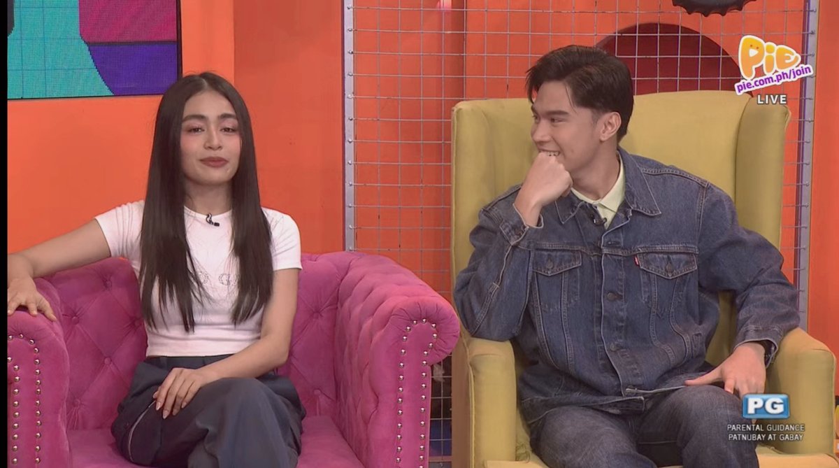 Le_Viosaaa's tweet photo. Cutie Miah and V ♡♡♡
#MiaVi
@vivoree https://t.co/1PEsYgEq0n