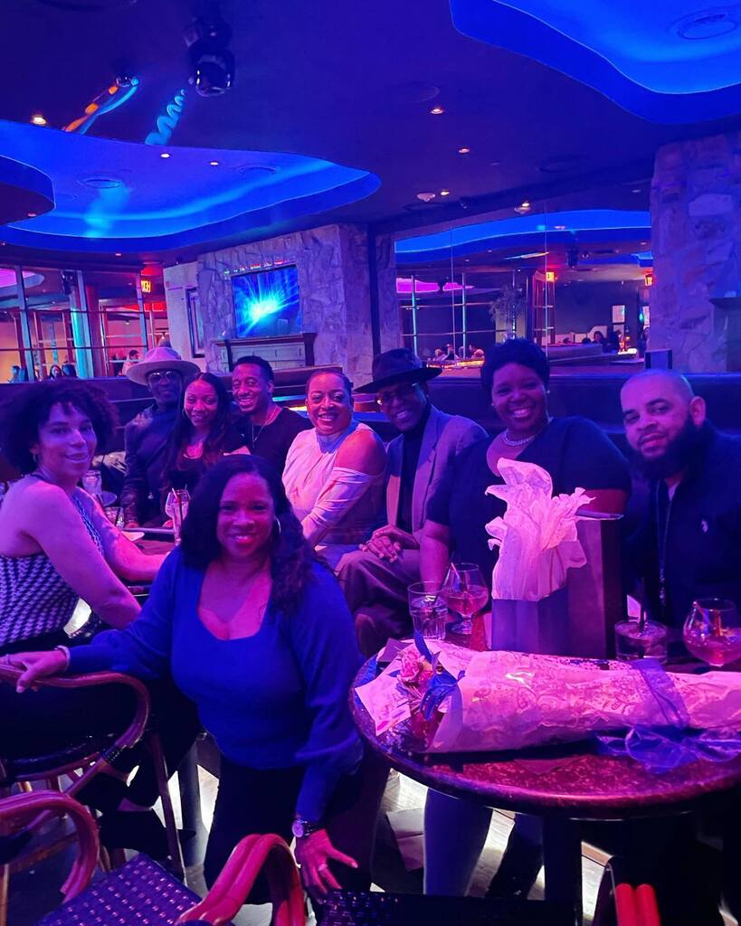 🎉 Some of the best nights happen when they don’t go exactly the way you planned them! Last night was just that!! 🥳 Thank you to all of you who came out to help me celebrate on my birthday (and those that were there in spirit). 🥂 I had sooo much fun!! I have the best friends,…