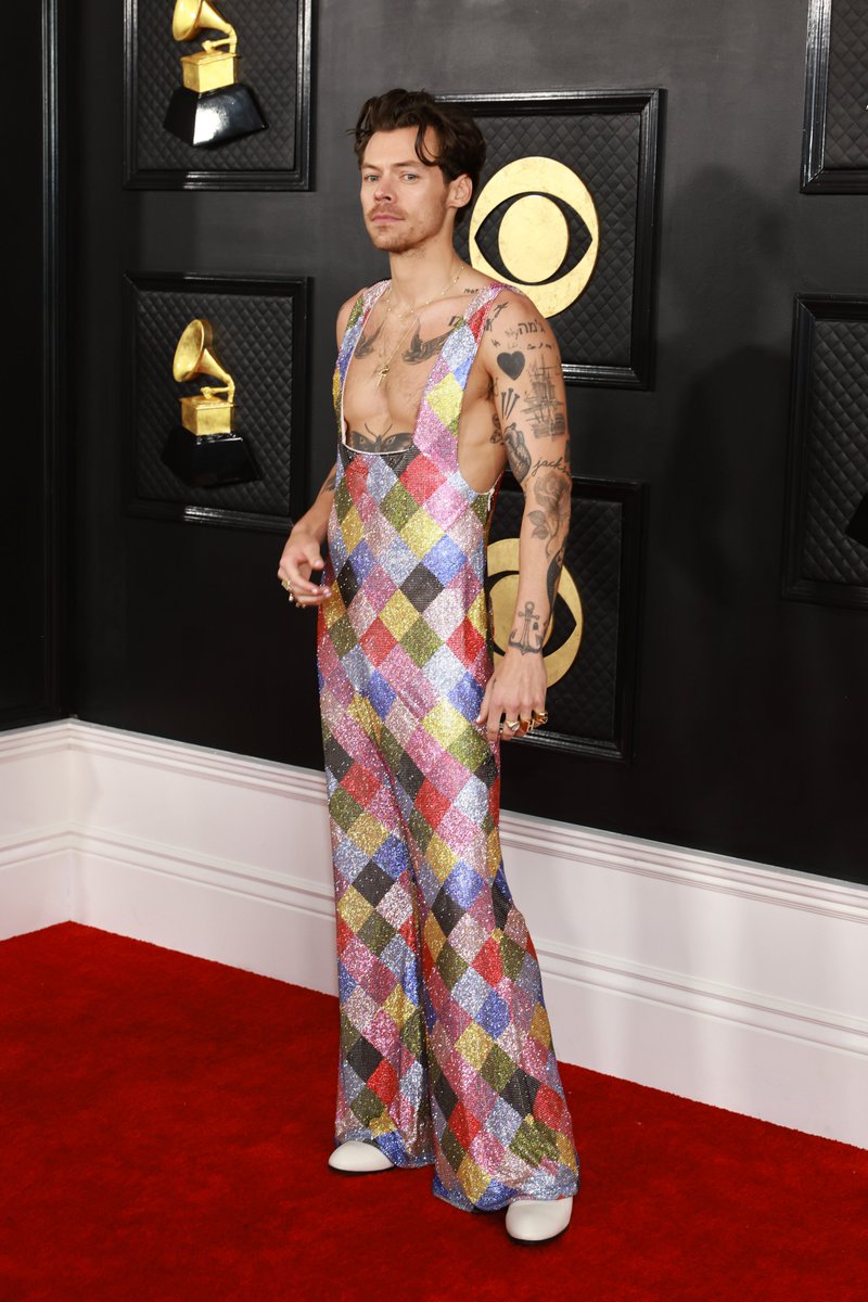 MTV's tweet photo. Harry's House change of address: the #GRAMMYs red carpet 🏠 @Harry_Styles https://t.co/081ILw48Ug