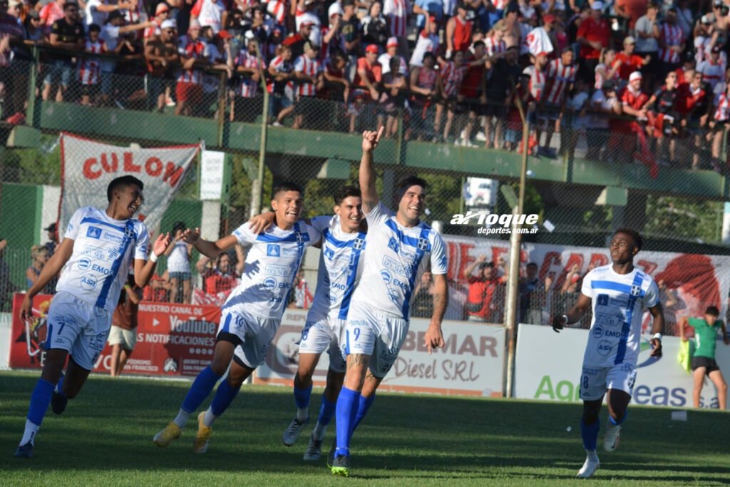 ascensointerior's tweet photo. #TorneoRegional 🇦🇷 ¡El Albo del Imperio al Federal A!

Sportivo Atenas ascendió al Federal A y acá te dejamos la crónica de la final.

📸 Foto: Al Toque Deportes (@AlToqueDeportes)

SP. ATENAS (Río Cuarto) 1 - 9 DE JULIO (Rafaela) 0

LINK DE LA NOTA 👇👇
https://t.co/kf7NxPTWuk https://t.co/9uHtBuePxC