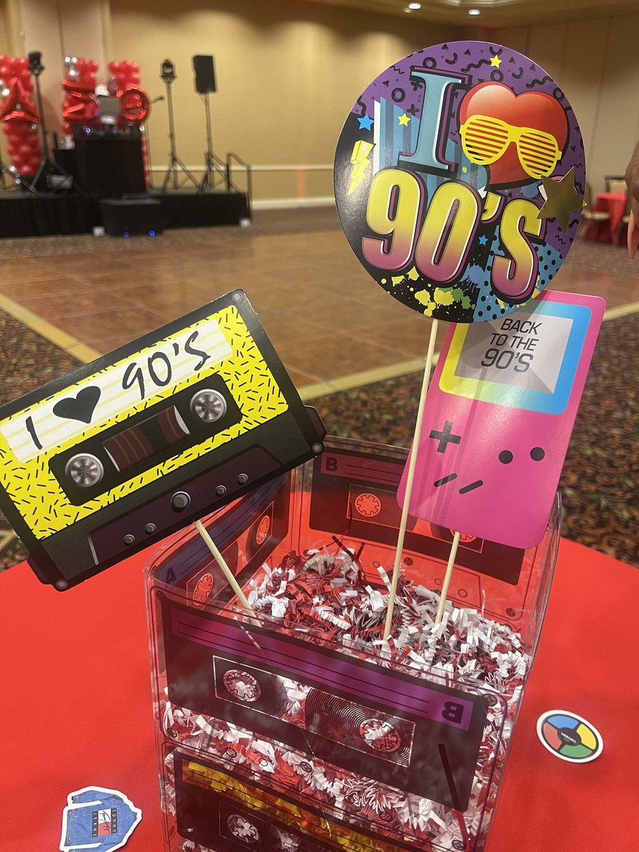 eslacdst's tweet photo. Thank you to everyone who attended our Code Red Party!! @DJPHATMACK of #PhatmixxProductions kept us on our toes reminding us of the great music from the 80s and 90s. Congratulations to our prize winners for the best 80s/90s look!

#ESLAC #DST1913 https://t.co/2tnnxEsGpk