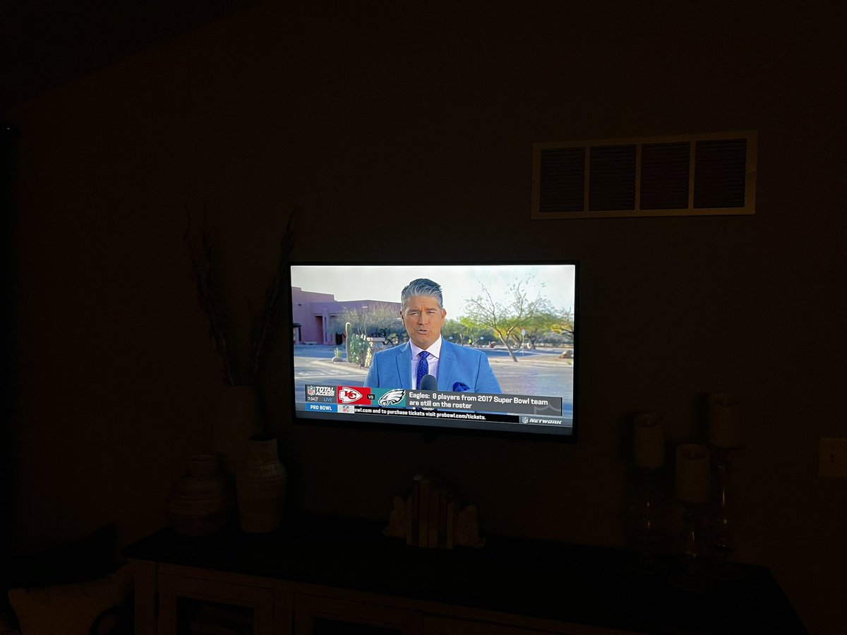 JohnnyBeenes's tweet photo. @OmarDRuiz thanks for covering this upcoming @Chiefs #SuperBowlLVII win!!!! 😉🎉 https://t.co/7s7wLrwf93
