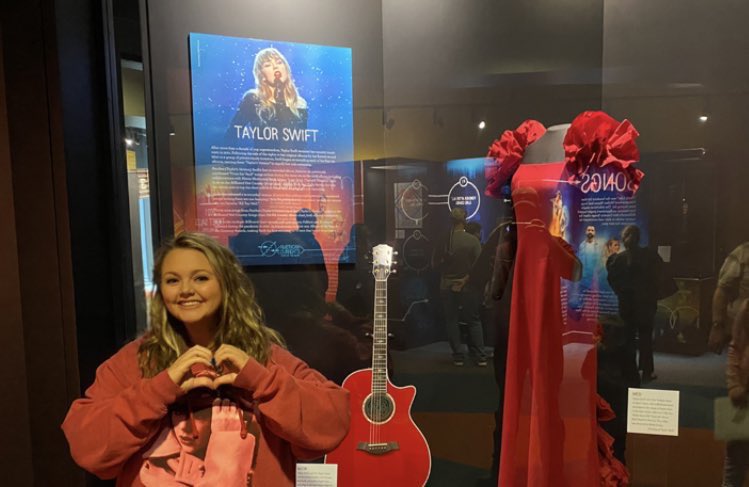 rumorzfrominez's tweet image. CONGRATULATIONS ! I’ve had the time of my life fighting dragons with you ❤️‍🔥🧣