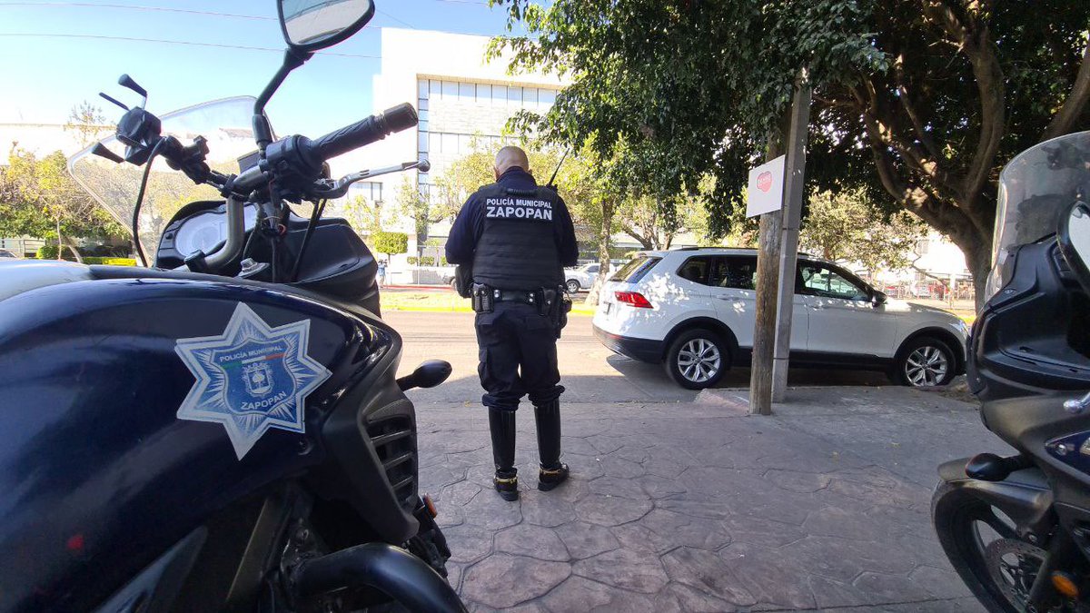 Policías de nuestra Comisaría localizaron al hombre que presuntamente agredió ayer a una mujer, y ya se encuentra en custodia de las autoridades ministeriales. 

Trabajamos para atender la violencia contra las mujeres y colaboramos con <a href="/FiscaliaJal/">Fiscalía del Estado de Jalisco</a> en la investigación del caso.