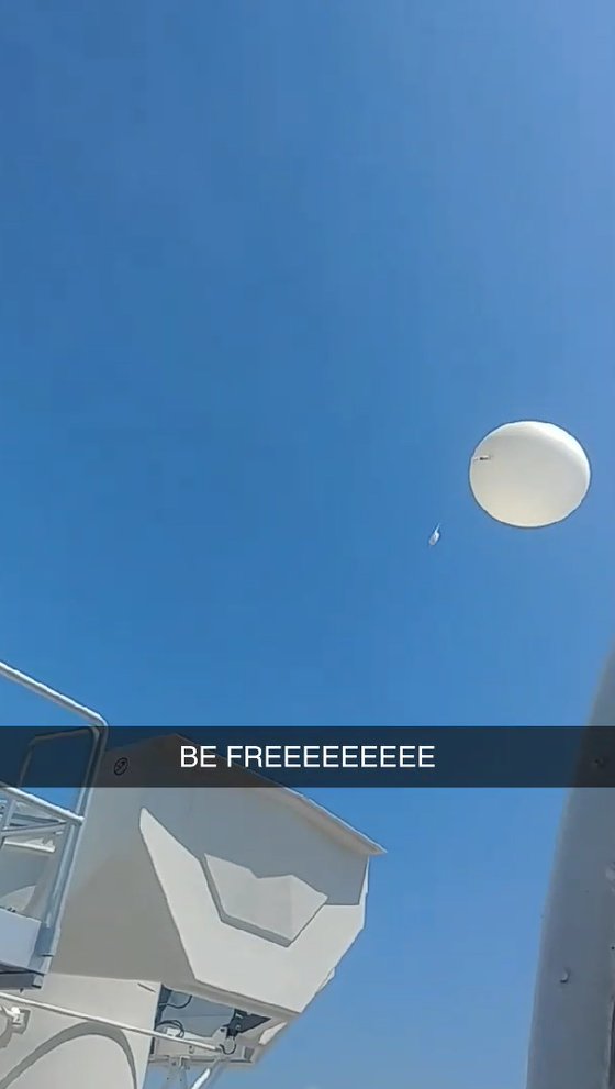 NWSBayArea's tweet photo. We are aware of two balloons in our area.

One came from us, 

the other...

we think came from Ohio.

🎈
#BalloonTweetsAreSoInRightNow https://t.co/jDh5LJPkVr
