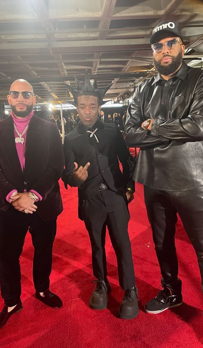 Watching the Grammys red carpet and lil uzi showed up with the Sora drip