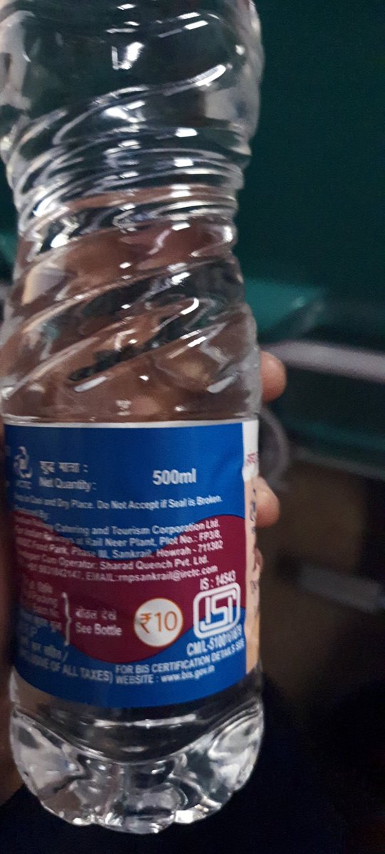 onlinesatyam's tweet photo. IRCTC is so kind and cordial to treat its passengers with a 500ml water bottle for a 7 hour long journey on board 12278 Shatabdi Exp @indianrailway__ @MinistryOfRailways https://t.co/BqKDb8UFOX