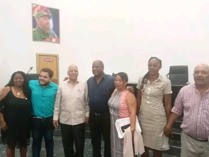 Hoy en el teatro Juan Manuel Marqués la Asamblea de Marianao del Poder Popular aprobado los cuatro candidatos a Diputados en la X Legislatura de la Asamblea Nacional.
<a href="/GobiernoMarian1/">GobiernoMarianao</a>
#Cuba