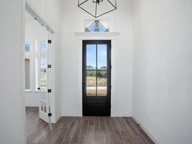 eliastunes's tweet photo. Brand new home on 1 acre! $550k. Who wants this? 🤝🏽 https://t.co/0gmPVL0Px3