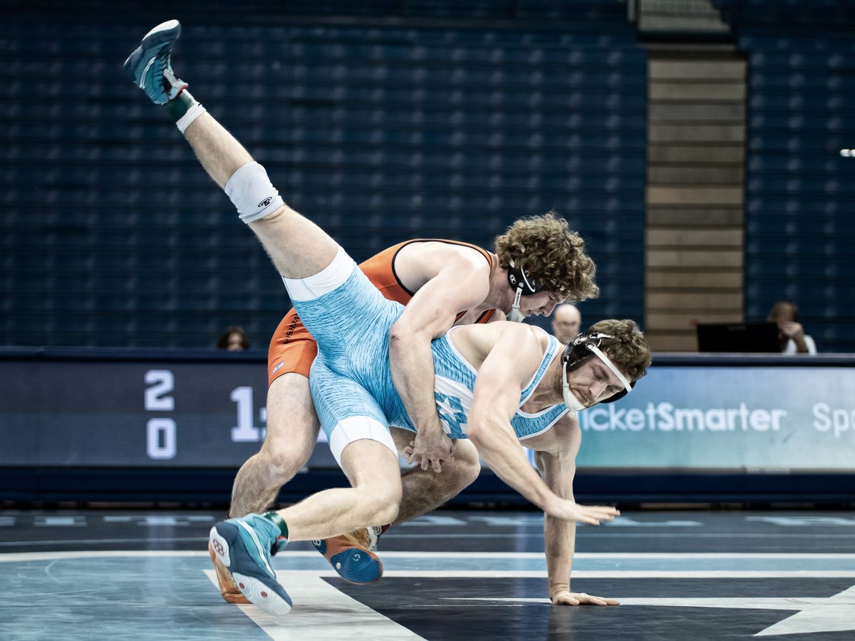 WeeksMichael's tweet photo. Final home match for @CitadelWrestle today against @campbellwrestle.  Wins for Haubert (Dec), Hardy (Dec), and Tyler (FF). Overall Camels 27, Bulldogs 9. @Citadel1842 @CitadelSports #collegewrestling https://t.co/axqwmBdbaE