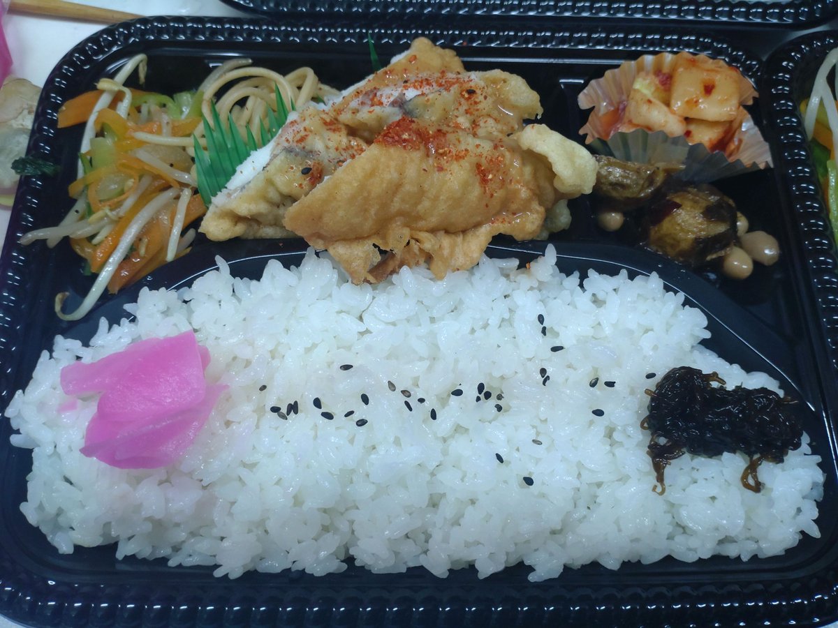 Petitefleur2147's tweet photo. 今日のおべんと

#沖縄市⁡
⁡#泡瀬⁡⁡
⁡#お弁当⁡
⁡#日替わり⁡
⁡#パン⁡⁡
⁡#クッキー
⁡#焼き菓子⁡
⁡#日替わりパン
#行楽弁当⁡⁡⁡
⁡ https://t.co/VH2wZcWwDO