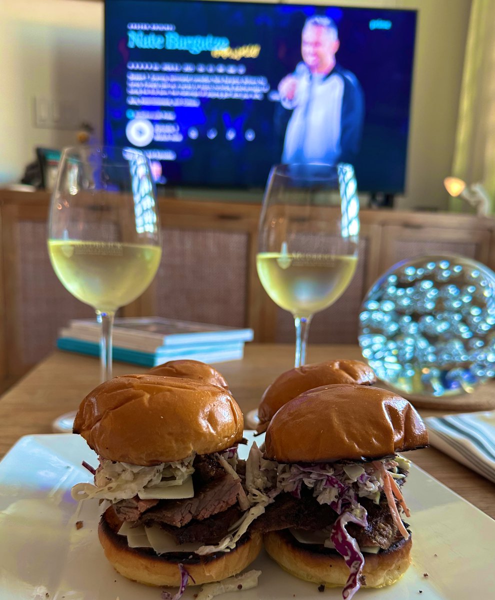 wordforword83's tweet photo. I was never that great at making tri-tip but these sliders…🤌 @natebargatze #comedynight #extratoasty https://t.co/4S0VVjhtaq