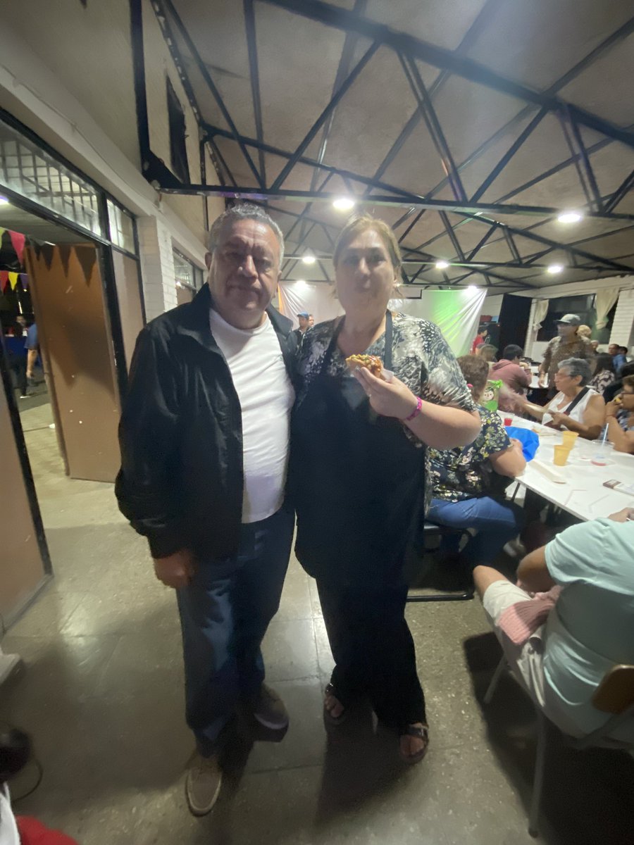 concejalpgm's tweet photo. Bingo a Beneficio de nuestra querida Amiga y vecina Pachi 👏❤️
.
.
.
#estacioncentral #estacioncentralchile #scl #bingo #comunidad https://t.co/1b2dT2jCEm
