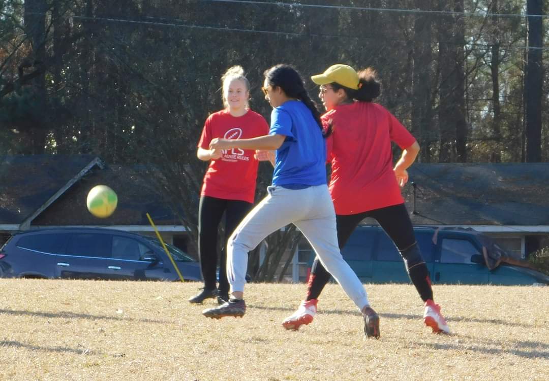 RomeRedbacks's tweet image. Just a regular Sunday here in Rome GA. Introducing men and women to Aussie Rules football, a game they can love, play day 1, and master if they want.  22 + today...3:00pm every Sunday.. come out. 

#romegeorgia #romega #aussierules @romegeorgia @WhenInRomeGA1 @DowntownRomeGA