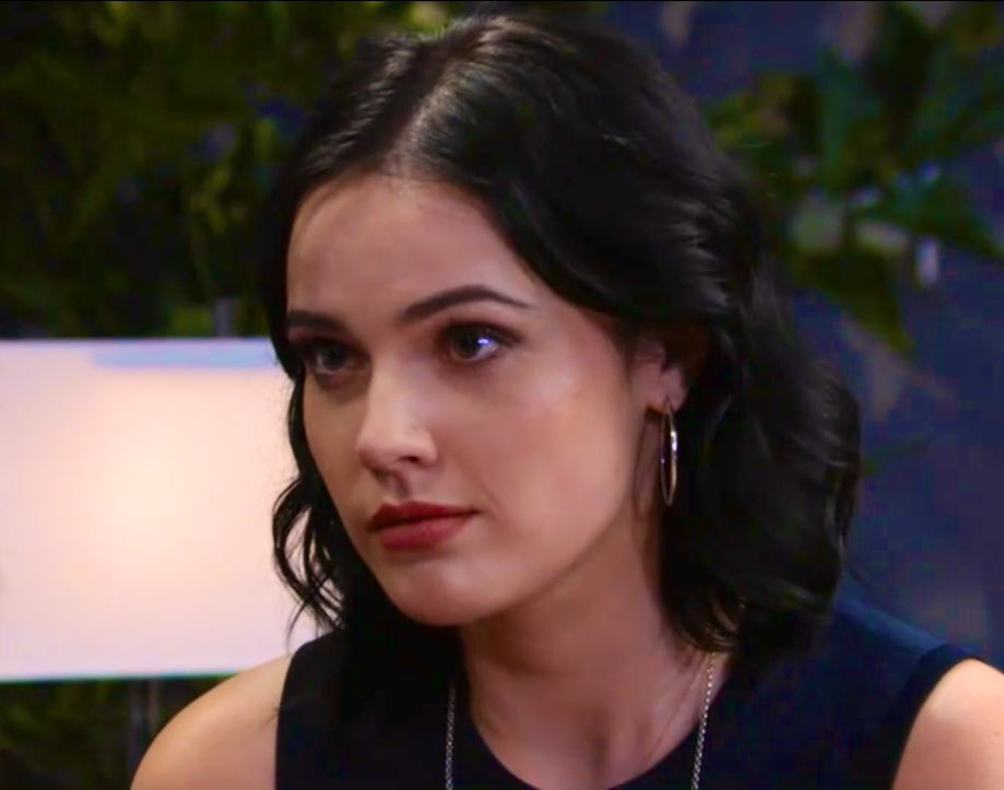 teriahthinker's tweet photo. ‘… i came back for one reason and that’s because i love you’ 🤍

#teriah #yr https://t.co/YvPwS2mh2f