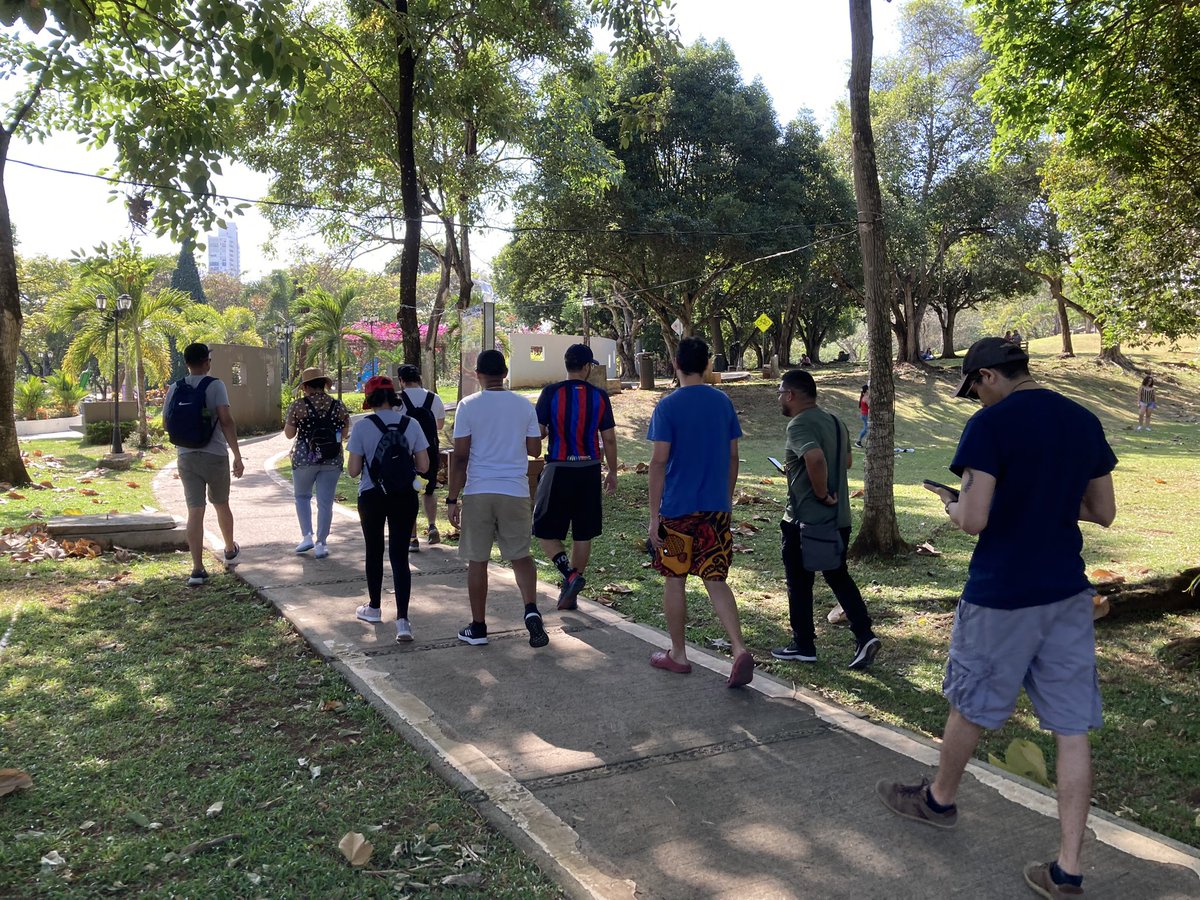 Wayfarerpma's tweet photo. Hola entrenadores!
Hoy nos dimos cita al punto de reunión de los entrenadores de Panamá 🇵🇦 
En nuestro recorrido a través del @ParqueOmarPma 
Nos lleno de alegría ver a muchos entrenadores compartiendo el #PokemonGOCommunityDay https://t.co/AKrMfXI4Ok