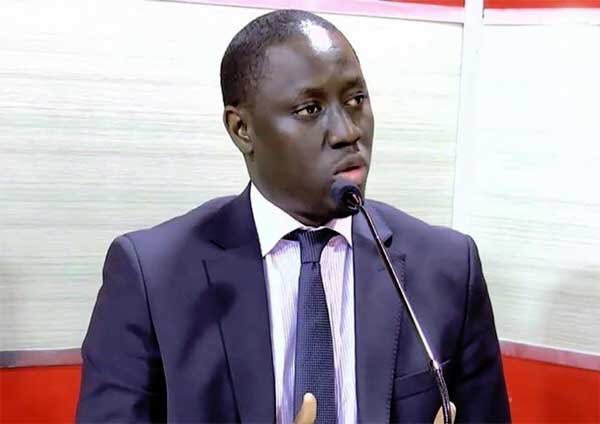 d_thiounejr's tweet photo. Les propos de Pape Malick Ndour sont indignes d’un ministre de la République. Comment un ministre peut parler ainsi ? C’est une provocation à laquelle l’état devrait mettre fin. Il veut, lui et ses camarades militants, se substituer à la justice, aux forces de l’ordre. Quel pays! https://t.co/g3dEY9owqD