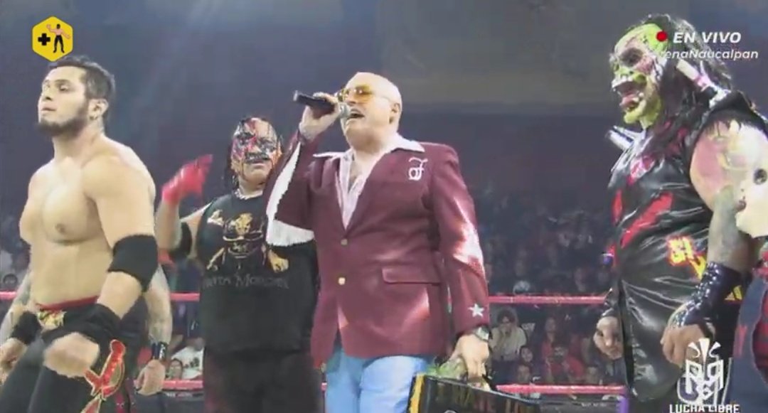 ChirpingBlueJay's tweet image. While in #MexicoCity #JackFancy getting more clients like #LosPiratas. 😱
 #ArenaNaucalpan #LAPARK @mas_lucha #Wrestling #WrestlingTwitter 
#LuchaLibre #WrestlingCommunity #prowrestling #LosParks @luchalibreonlin #RGRluchalibre @LUCHALIBREIWRG @realJackFancy @laparktapia