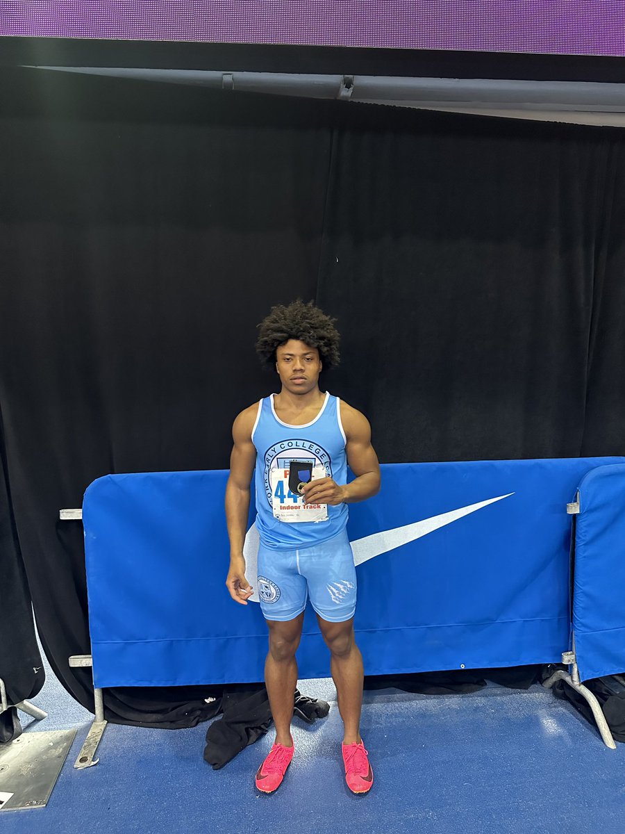 josedavisw1's tweet photo. PSAL Queens Borough 300m Champion https://t.co/lAd3P7Ggtx