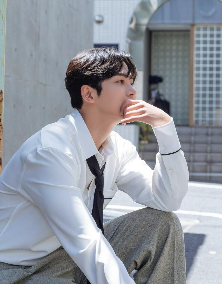 ً (@krwlooks) on Twitter photo 