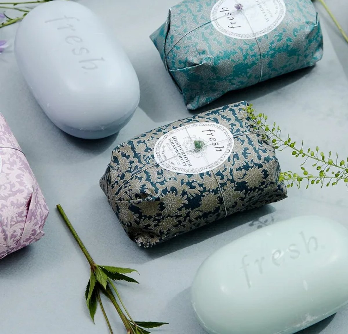 [Studio12-023] 
구 진상, 현 직장 동료의 애달픈 소원!
손잡아 주면 안 돼? 🥺
page.kakao.com/content/609103…
원히트 작가님의 <마법사님, 손만 잡는다고 했잖아요!>가
2/5 카카오페이지 3다무로 런칭되었습니다. 
⬆해당 트윗을 RT해 주시면 총 3분께 
'프레쉬 오벌 솝'을 드립니다! 
(추첨 2/13 발송)