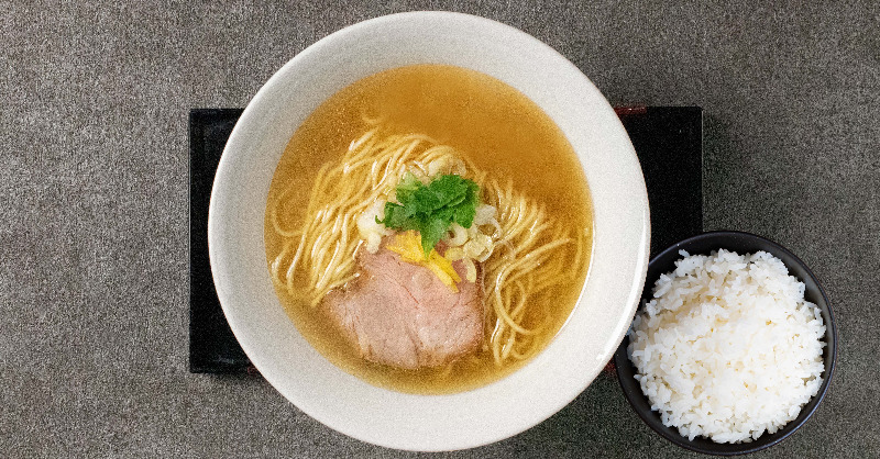 niku_yansando's tweet photo. 焼肉陽山道人気のランチメニュー「焼肉ランチ」「和牛カルビランチ」などに本場仕込みの「冷麺」・黄金スープの煮干しそば「バラそば」を1品（単品）追加される方が増えています❗取り皿で複数人でシェアするお客様もいらっしゃいます✨是非、お試しください🙏
#陽山道 #焼肉 #ランチ #冷麺 #ラーメン