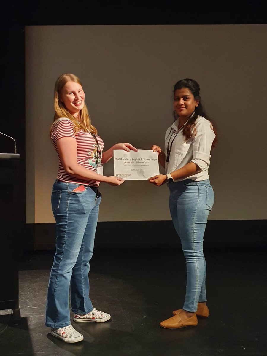 Colloids_AusNZ's tweet photo. And last but not least, the poster prize winners!

Xiaotian Wei - @ResearchRMIT (@NanocarbonLei and @TDaeneke)
Patrick Williams - @SISM_at_UniSA @UniSAFII (@marta_krasowska and @dabeattie99)
Sulokshana Marks - @UOW @uowresearch (@mj_higgin)

Congratulations all👏👏👏👏👏 https://t.co/xigvdWzXY4