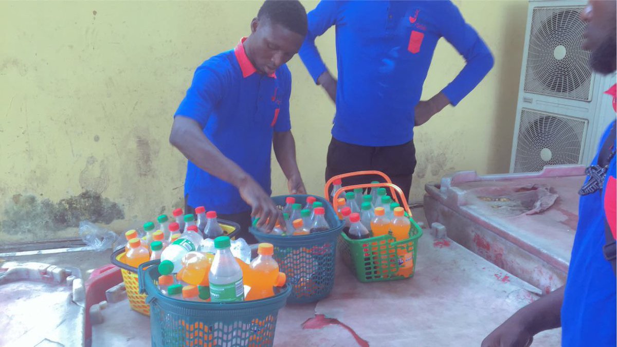 EfficacyDrinks's tweet photo. We were live at the just concluded self made women conference and we rendered quality service at the event. If you are having an event soon or know anyone having an soon, do contact us😁 We supply, ice and bring in professional waiters to serve your guests. https://t.co/PHa1QQD0fj