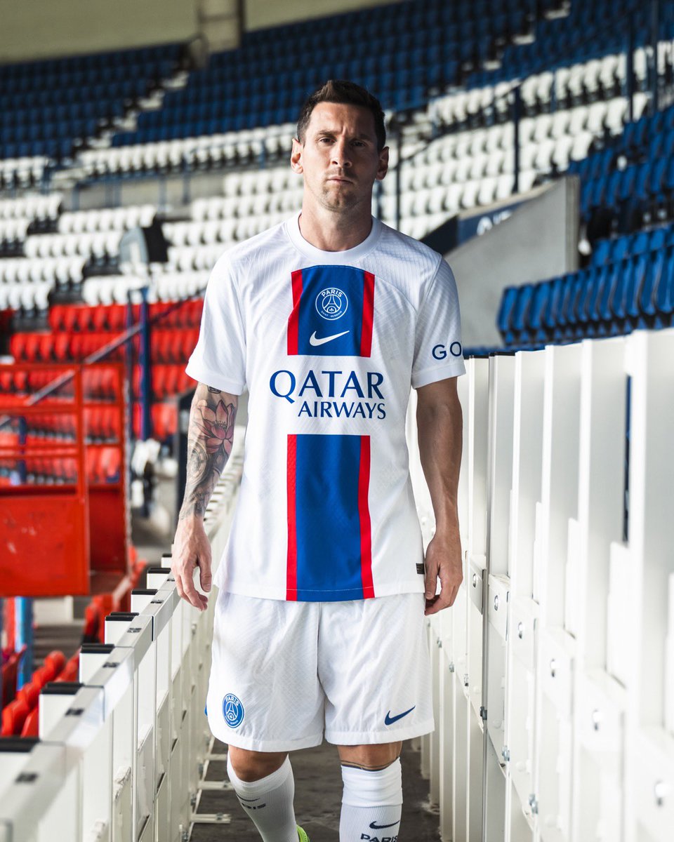 بمناسبة وصولنا ل24k الف ❤️‍🔥 متابع ح نعمل سحب علي تشيرتين جميلين لمحظوظين 😍
الشروط سهلة وبسيطه كالعاده😉:
فلو للحساب<a href="/abumusa26/">ود الريس اسبورت</a> لايك وريتويت للتويته🔥 ومنشن اتنين من اصحابك ✌🏻 السحب بعد ٤٨ ساعه موثق 🥶 وبالتوفيق للجميع🙏❤️