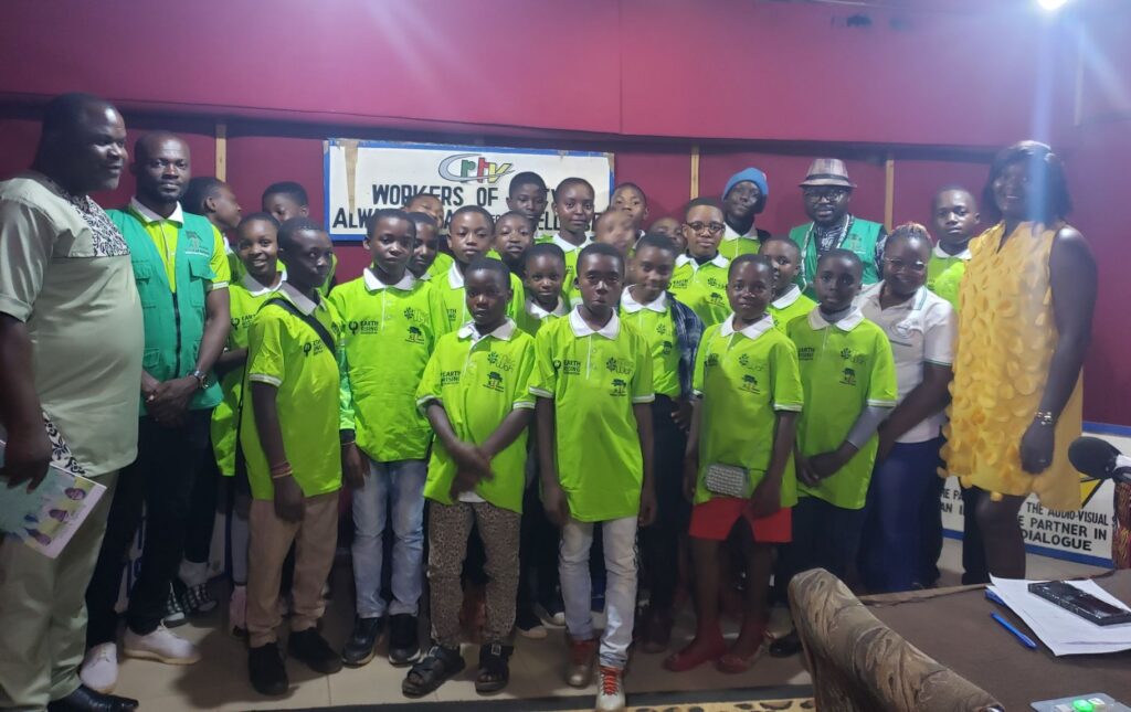 Children in Bamenda Raise Voices Against Climate Injustice

Read more here 👇🏽 
voiceofnaturenews.info/children-in-ba…

#ClimateChange, #Education, #Bamenda, #ClimateActionKids, #ClimateChange, #ClimateJustice, #ClimateResponse, #EnvironmentalNews <a href="/earthrisingfdn/">Earth Rising Foundation</a>