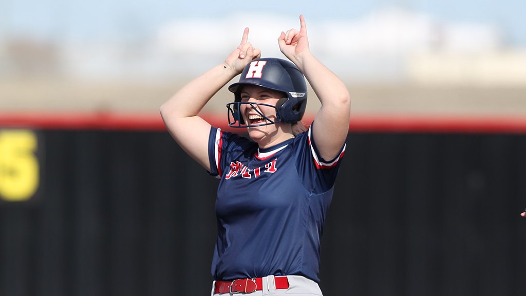 bluedragonsport's tweet photo. Allie Stipsits has a combined six hits in No. 17 Hutchinson's 11-5 and 17-0 victories over the McPherson College JV on Sunday in McPherson.

Release: https://t.co/IeZa1FfslH

#BreatheFire https://t.co/TWPNUg7WGc