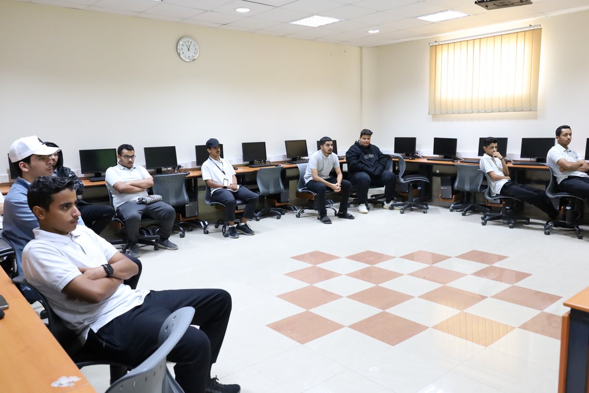 TCTI_EDU's tweet photo. نفذ مركز التدرب الذاتي بقسم تقنية الحاسب دورة تدريبية قصيره بعنوان

Microsoft system center configuration manager

قدمها المتدرب معاذ محمد الحسيني و ذلك ضمن نشاطات المركز في تطوير مهارات المتدربين بالمعارف التقنية في مجال الحاسب الآلي و الشبكات
#كلية_الاتصالات
#التدريب_التقني https://t.co/kNm5wLJn7E