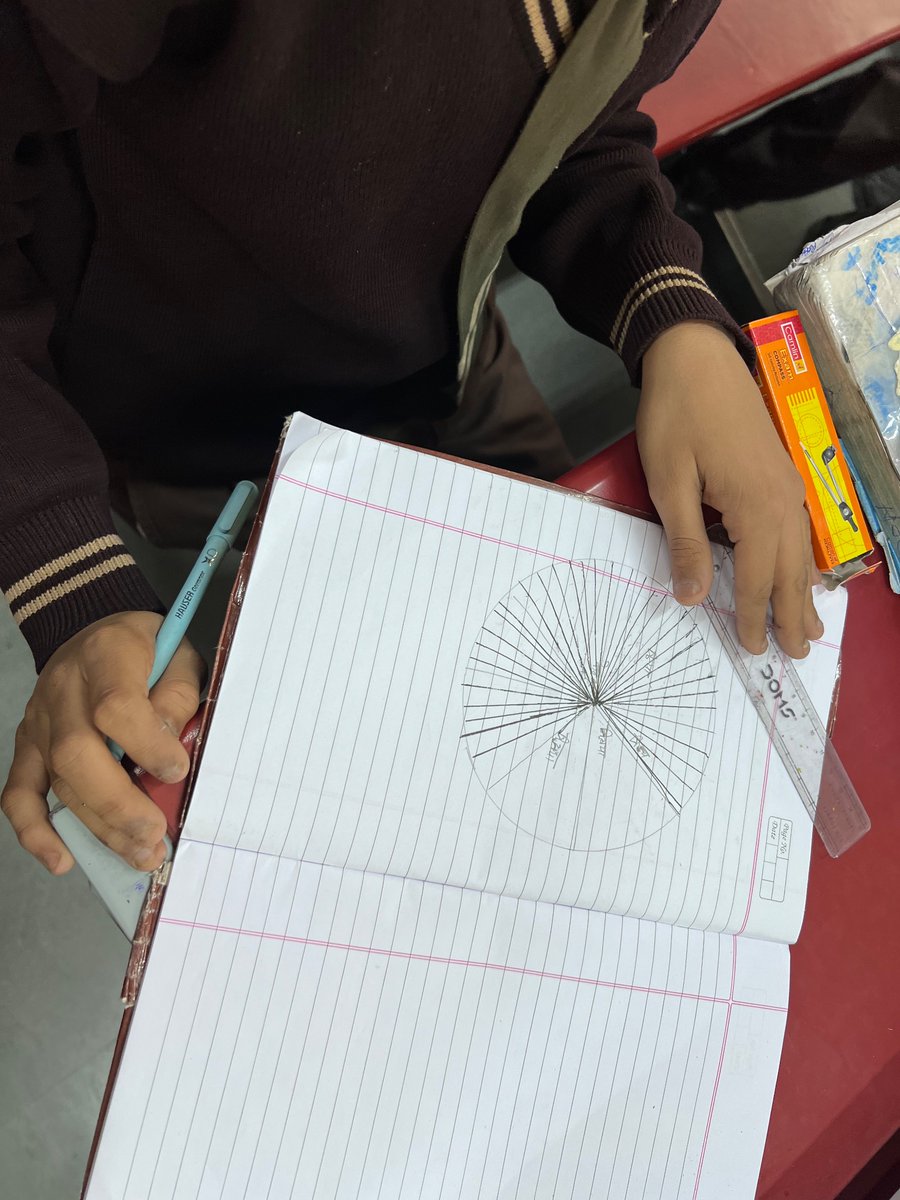 mukeshjain73's tweet photo. #Math 
#exploration 
Out of the box by inside the box thinking
#INFINITE 
Radii in a circle……
Class VI
#gbssspunjabibagh
@LetsTalkEdun 
@RdjkTdc 
@EkpreetKaur4 
@JYOTIRAWAT_21 https://t.co/twkqfZEE3f