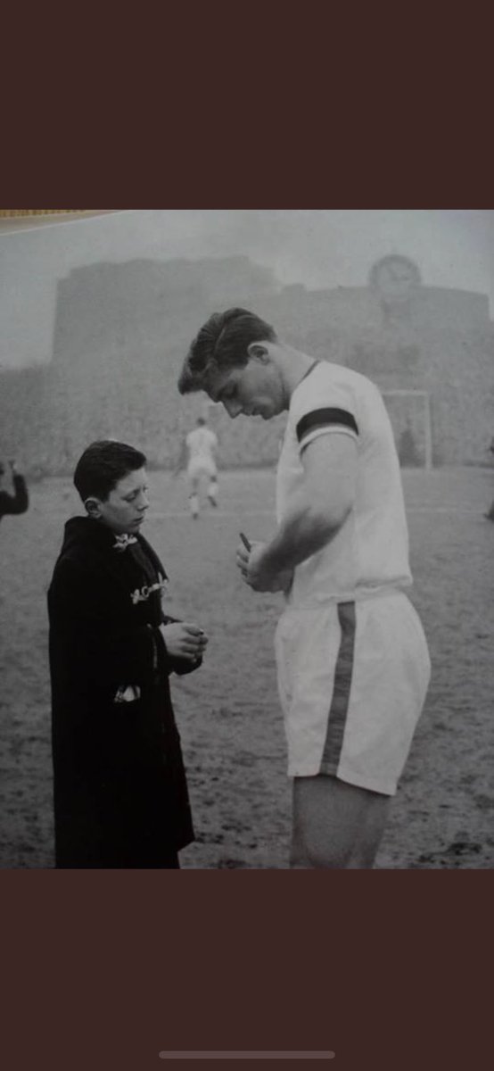 Big dunc according to my dad he was some player #flowersofmanchester