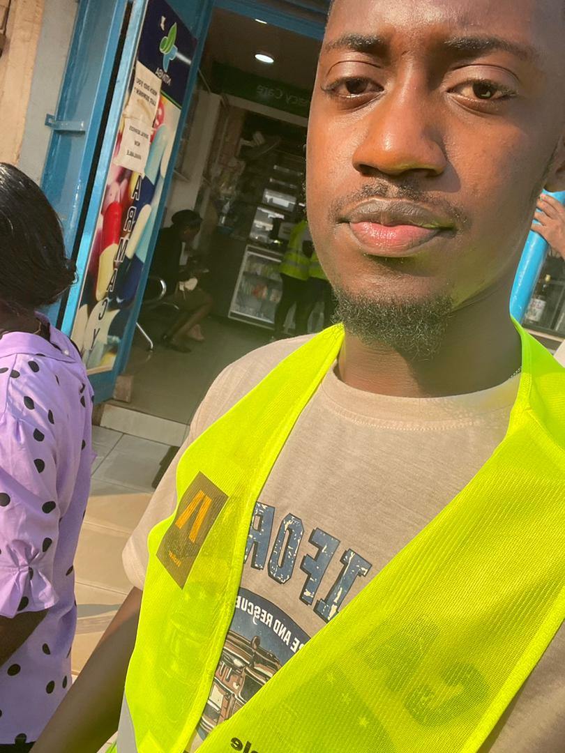 Our team <a href="/AgencyFT/">Agency for Transformation</a> joined <a href="/Akeda4/">Joseph Beyanga Joe Walker</a> for the Kampala-Mbale Road safety walk. This is to remind all road users to protect lives as we are #TooYoungToDie .
<a href="/Parliament_Ug/">Parliament of Uganda</a> <a href="/Thomas_Tayebwa/">Thomas Tayebwa</a> <a href="/Rwakakamba/">Rwakakamba Morrison</a> <a href="/UgandaRoadFund/">Uganda Road Fund</a> <a href="/RoadSafetyUg/">Road Safety Uganda</a>