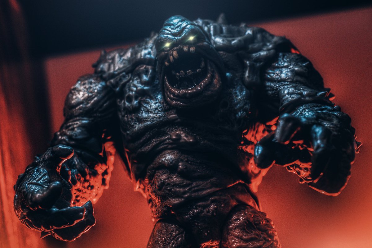 'There is no Hagen. It's only me now... Clayface.'

instagram.com/p/CoT6sbgszUE/…

#batman #batmananimatedseries #clayface #McfarlaneToys #toyphoto #toyphotofrenchforce