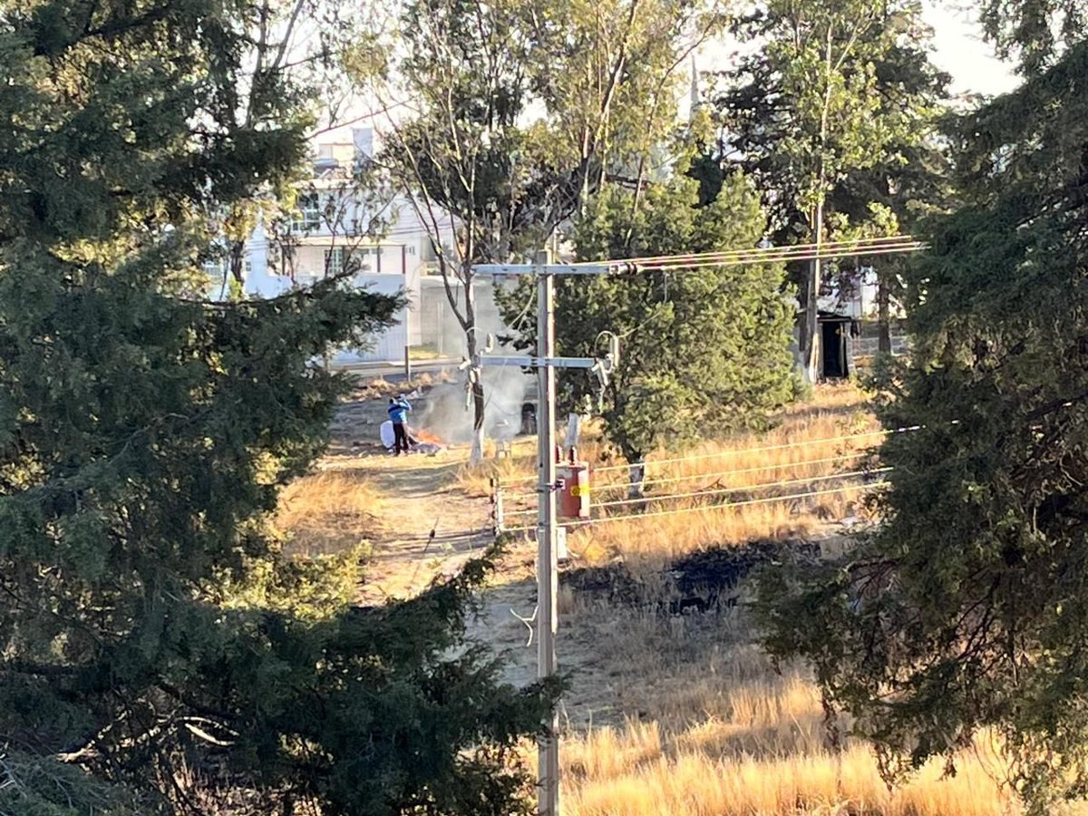CamachoCesarC's tweet photo. #GolpeanAEstudiantes pedimos seguridad para los estudiantes de la casa del estudiante que hoy se vieron intimidados por la violencia que se vive en Tlaxcala y todo el país; pedimos la intervención de @LorenaCuellar @_JorgeCorichi https://t.co/D30ZpSWLfL