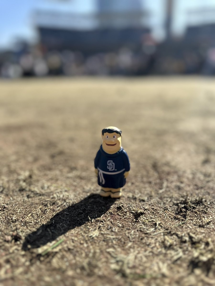 Mini Friar tweet media