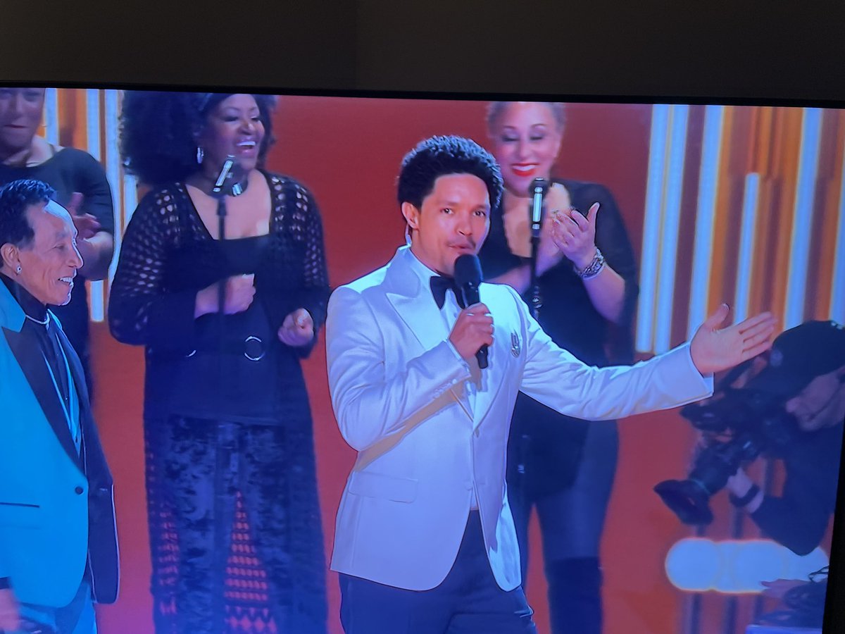 Highlight of the show. #ChrisStapleton #steviewonder #GRAMMYs <a href="/Trevornoah/">Trevor Noah</a>