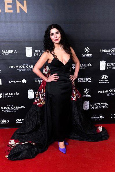AFnandez's tweet photo. Ana Fernández en la 2ª Edición PREMIOS CARMEN @acacineandaluz 

Ana Fernández, @benitozambrano y Antonio Pérez han sido los responsables de presentar y entregar el premio de honor a María Galiana.

Vestuario 
@nohaypuntadasinhilo

https://t.co/lAcc9krPfm https://t.co/XJin6Yxwl3
