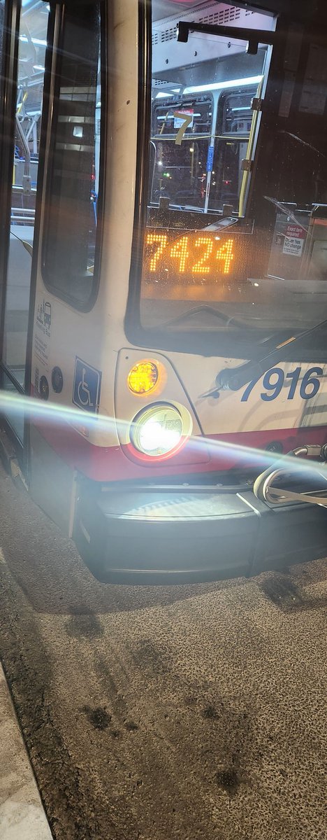 AthenaZone1's tweet photo. @cta bus driver was about to drive past me standing at Madison and Michigan. The driver was and is rude, a HELL. https://t.co/Cfb9jVOACG