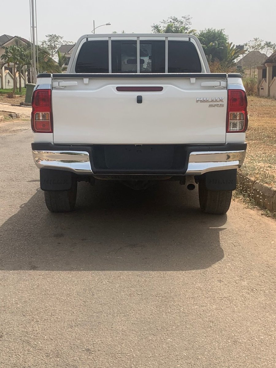 Avant_gardeauto's tweet photo. Toyota Hilux (Auto)
Location: Abuja 
Year: 2020
Price: 24m
☎️: 07013000001

#AbujaTwitterCommunity #Avantgardeautos #G63 #Toyota #Hilux  #Auto #cars #Nigeria #business #Men #woman #Abuja #Lagos  #Deals https://t.co/T9srki9fBs