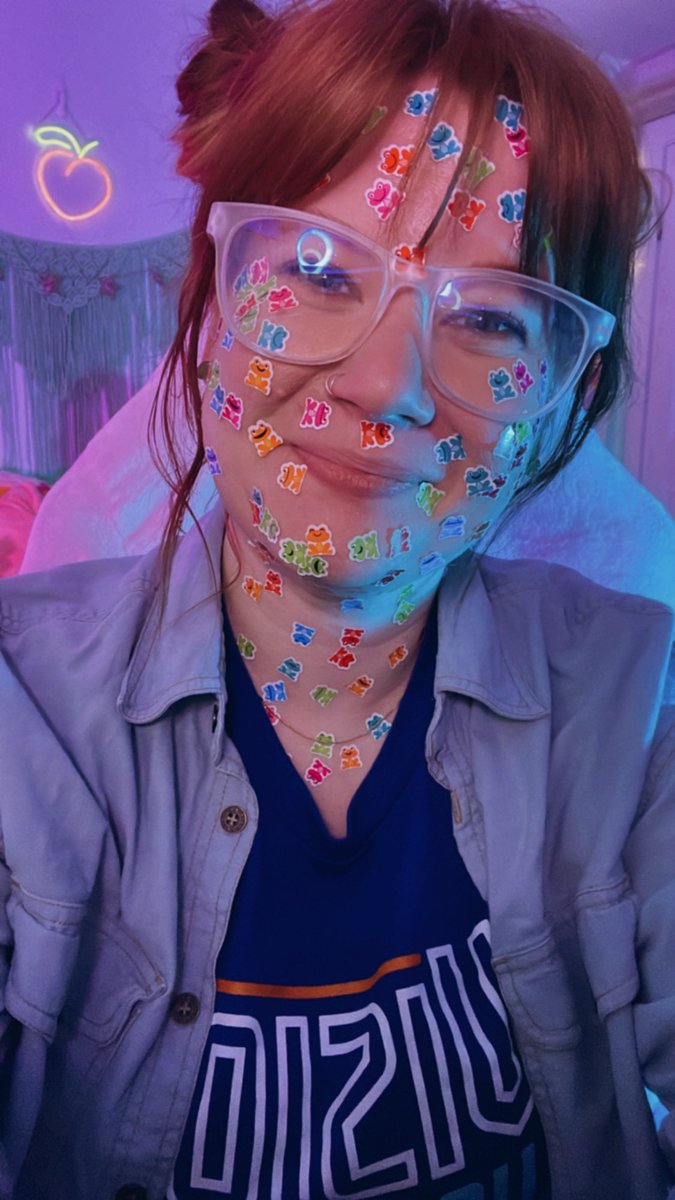 peaches_k_'s tweet photo. Well, night one of our week of charity streams benefiting @FightBlindness is a wrap! My goal for the entire week was $800 and y’all… we smashed that and raised $1300 just tonight!!! Y’all are AMAZING!!! tomorrow at 6pm the fun continues!! https://t.co/UCQ60bEZrw https://t.co/Svpp5GDawi