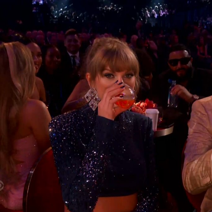 Taylor Swift Drinking