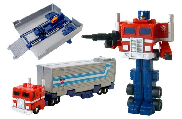 CHARLIEBOT34's tweet image. If anyone is selling the Takara WTS figures
GTF01-B Convoy's Trailer and Roller
GTF X-4 Thundercracker
GTF X-5 Convoy's Trailer Anime Version
PLEASE let me know directly, they are the rarest figures in the line and I'm DESPERATE for them
Idk when/if they'll show up on eBay again